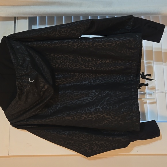 Zyia Active Cheetah Bomber Jacket - Picture 7 of 8